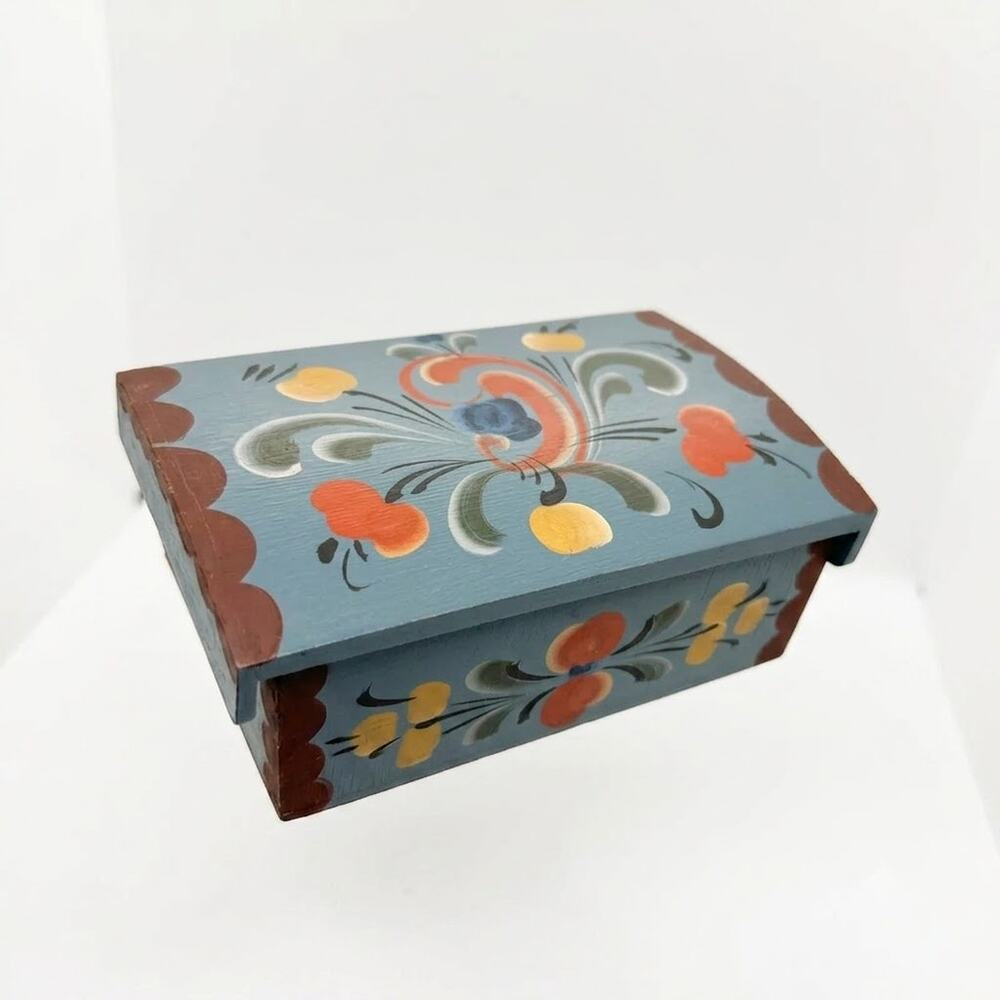 Vintage Norwegian Rosemaling Hand Painted  Wooden Box - Brukskunsten Fagernes
